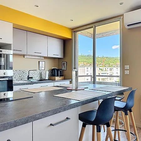 Vue , Clim , Garage Prive 6 Pers Clf-fd Fontgieve Apartment